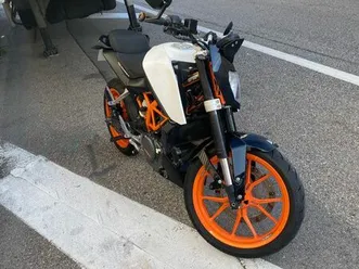 ktm duke 390