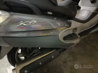 piaggio x9 500