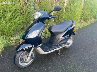 scooter piaggio fly 50 2t