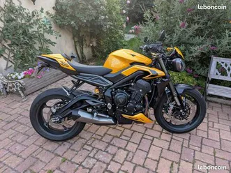 triump 765 rs 2024 révisée / garantie etat neuf