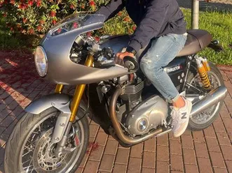 triumph thruxton 1200r