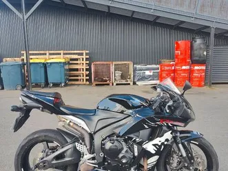 honda cbr 600 rr pc40