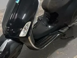 ② vespa primavera 50 cc