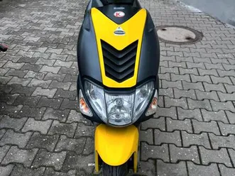 kymco super 9