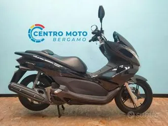 honda pcx 125 con soli 6551 km.