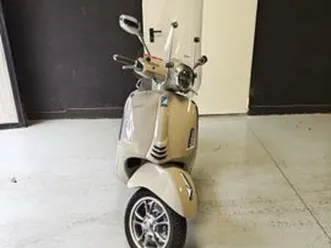 vespa gts 300