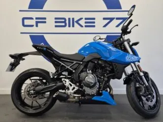 suzuki gsx-8s 2025 800 cm3 | moto roadster | 755 km | bleu | 77340 pontault combault
