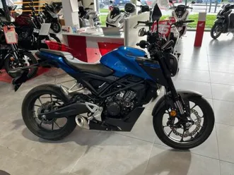 honda cb125r 2024 125 cm3 | moto roadster | 500 km | bleu | 35132 vezin le coquet