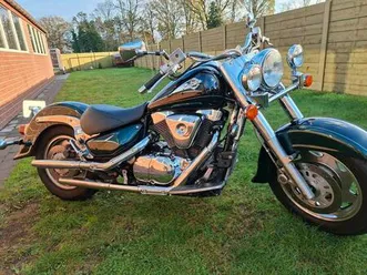 ② suzuki intruder 1500