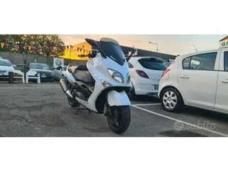 yamaha t max black max