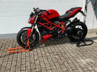 ducati streetfighter 848 (no 1098)
