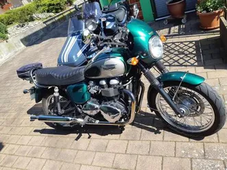 triumph bonneville t100