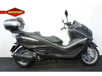 piaggio x 10 executive zwart