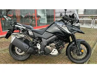 vendo suzuki v-strom 1050xt (2020 - 23) usata a tortona (codice 9902810) - moto.it