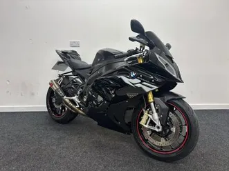 bmw s1000rr ** 12 months mot - akra can - tail tidy **