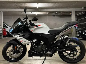 verkaufe aprillia tuono 125