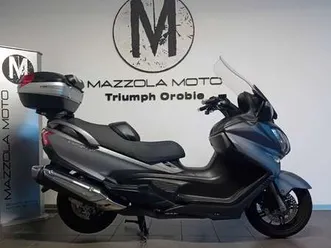 suzuki burgman 650 executive grigio