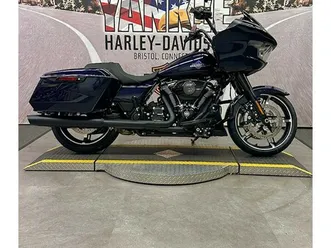 2025 fltrx road glide™