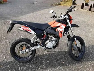 supermoto