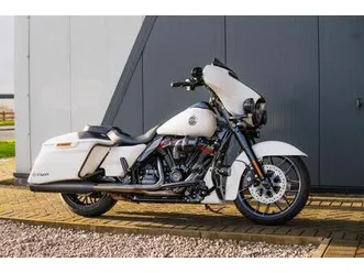 harley-davidson cvo street glide 1923 cc