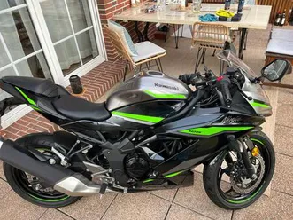 kawasaki ninja 125, neuzustand!!! 98 km gelaufen