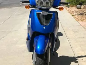 kymco peoples s200 scooter