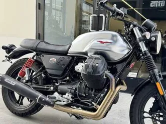 2020 moto guzzi v7 iii carbon shine -premium dealer!
