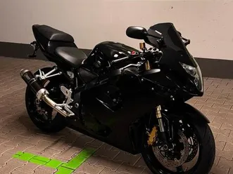 suzuki gsx-r 750 k5 | baujahr 2005 | 29.000 km | tüv neu