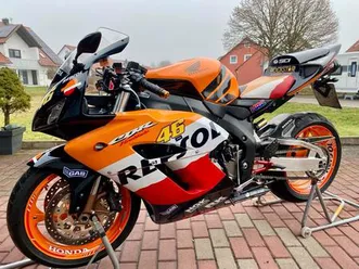 honda fireblade sc57 repsol
