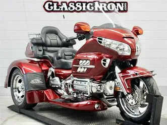 2002 honda gold wing