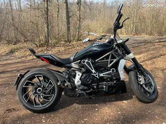 vend superbe ducati x-diavel s 2017 avec 14000 kms et beaucoup d’options comme neuve et suivi complet ducati xdiavel x diavel