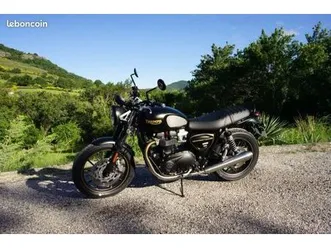 triumph street twin 900 gold line