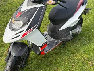 aprilia sr motard ct ok