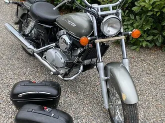 125 shadow de 2000 /16000 km parfait etat