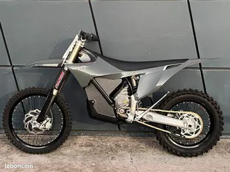 stark varg future 2023 - batterie neuve 1 an (150/mois)