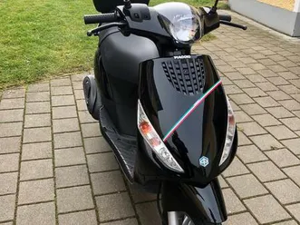 piaggio zip 4 takt roller mit 25 und 45kmh zulassung zu verkaufen