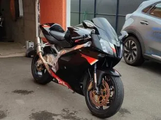 aprilia rsv1000r