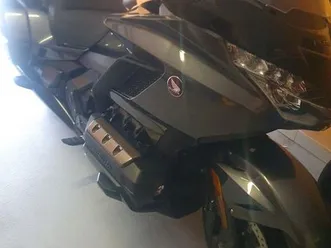 goldwing 1800 gl dct