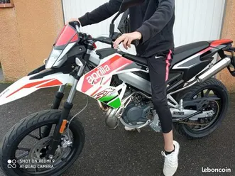 moto aprilia sx 50