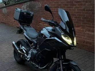 f900xr pro - akrapovic - entretien & garantie 2027