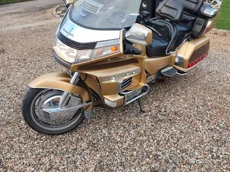 moto goldwing 1500 se
