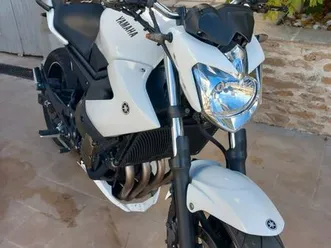 moto yamaha xj6