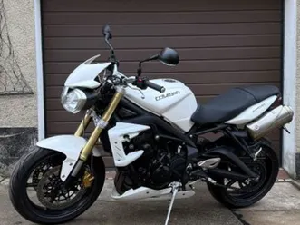 triumph street triple 675