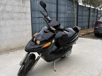 vend scooter bw s