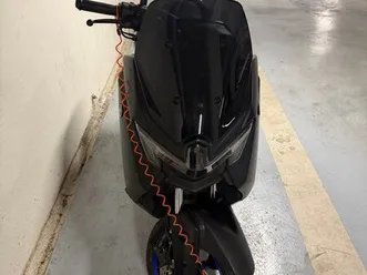 nmax année 2025 1100km état neuf