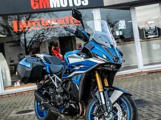 ② suzuki gsx-s1000 gx