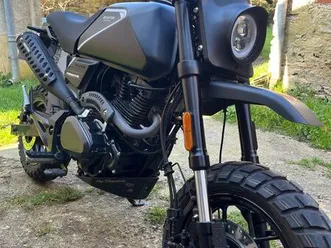 125 brixton xs crossfire