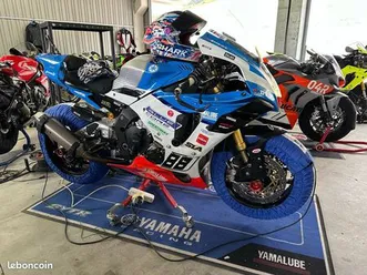 yamaha r1m
