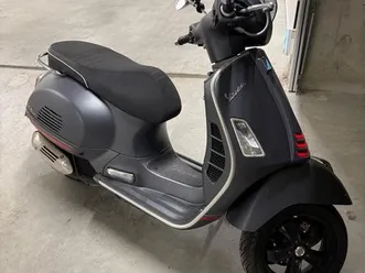 scooter vespa gts 125