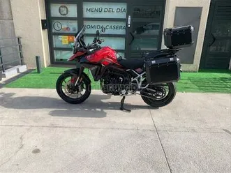 triumph - tiger 900
